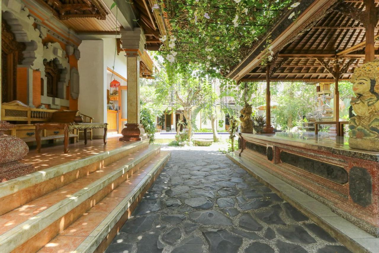 The Legian Mas Beach Inn Kuta Lombok Exterior foto